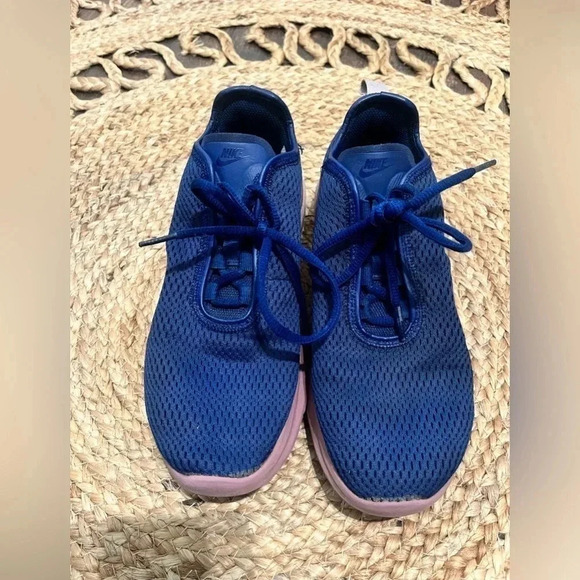 Nike Air Max Motion 2 Womens Blue/Pink Running Shoes Sz 7.5 - Picture 2 of 7